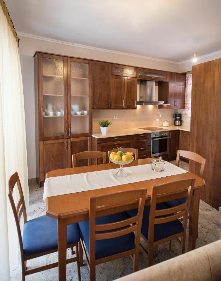 La Strada City House Apartment Lefkada City Bagian luar foto